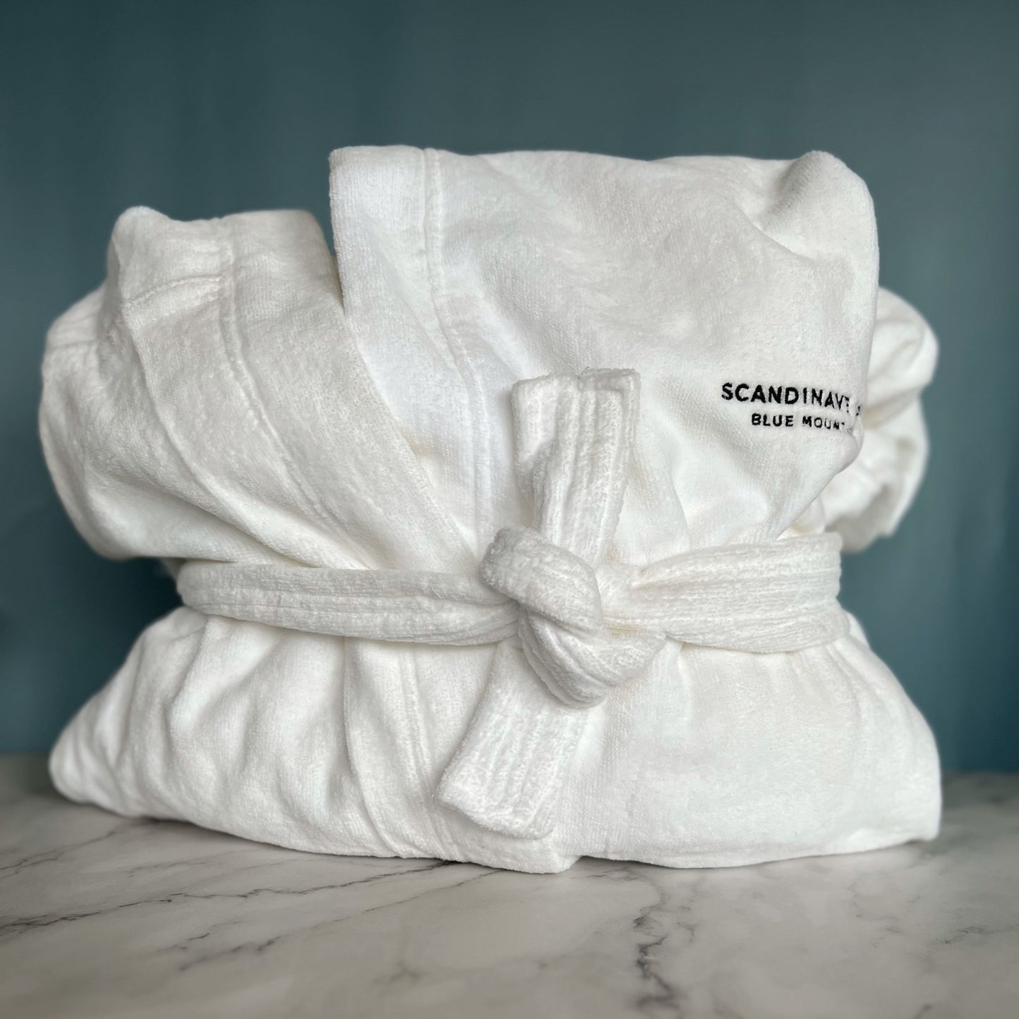 HOODED SPA ROBE